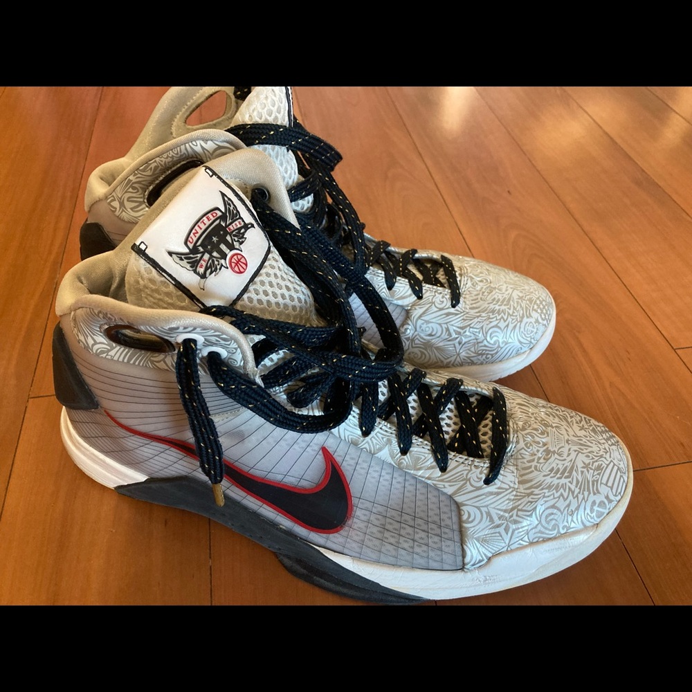 Nike hyperdunk USA version 2010 kobe